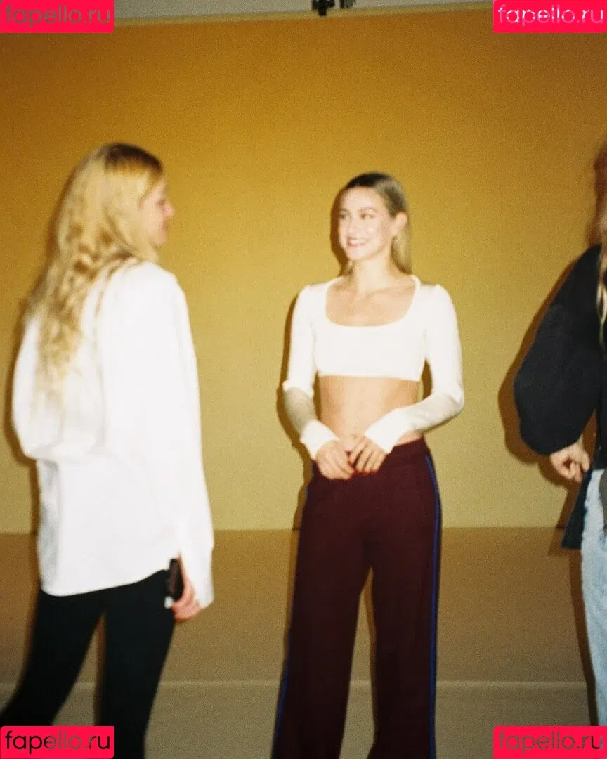 Lili Reinhart / Unpublished Photos / lilireinhart Onlyfans Photo Gallery 