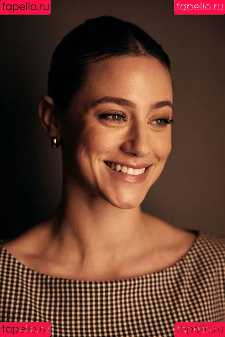 Lili Reinhart / Unpublished Photos / lilireinhart Onlyfans Photo Gallery 