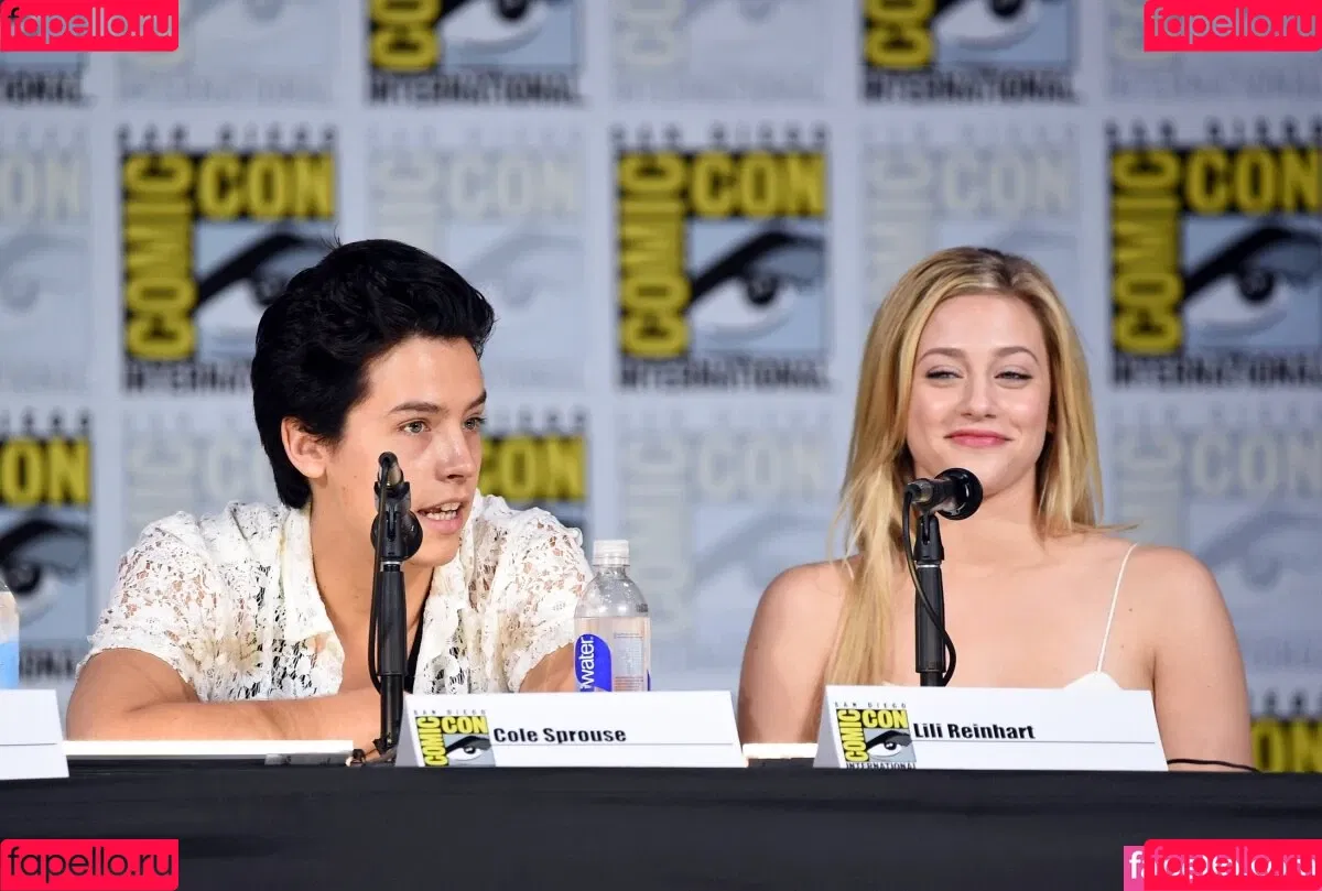 Lili Reinhart / Unpublished Photos / lilireinhart Onlyfans Photo Gallery 