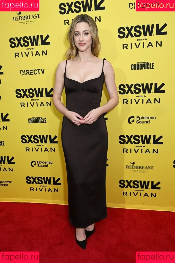 Lili Reinhart / Unpublished Photos / lilireinhart Onlyfans Photo Gallery 
