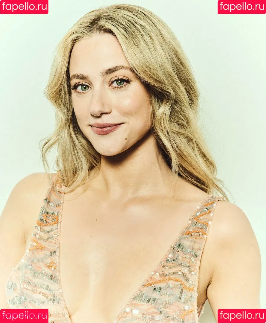 Lili Reinhart / Unpublished Photos / lilireinhart Onlyfans Photo Gallery 