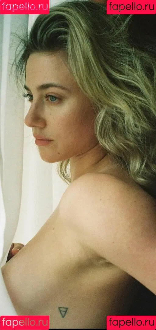 Lili Reinhart / Unpublished Photos / lilireinhart Onlyfans Photo Gallery 