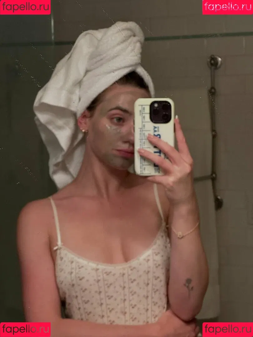 Lili Reinhart / Unpublished Photos / lilireinhart Onlyfans Photo Gallery 
