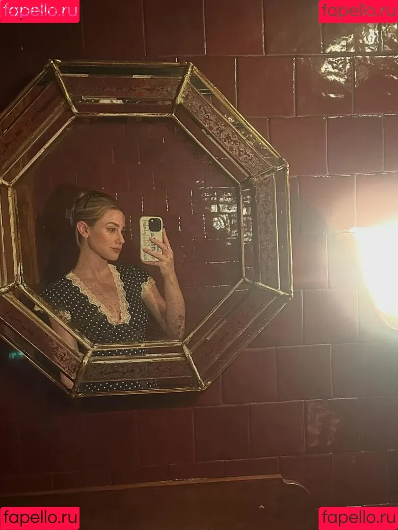 Lili Reinhart / Unpublished Photos / lilireinhart Onlyfans Photo Gallery 