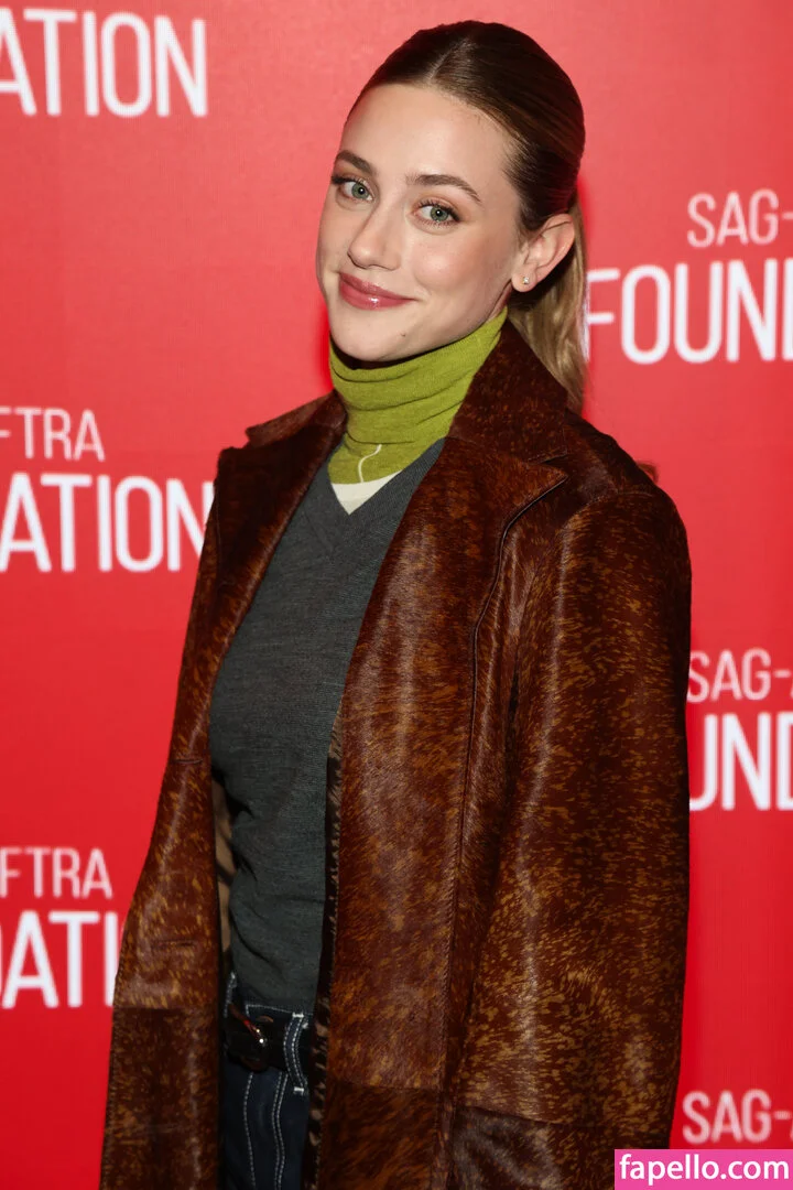 Lili Reinhart / Unpublished Photos / lilireinhart Onlyfans Photo Gallery 