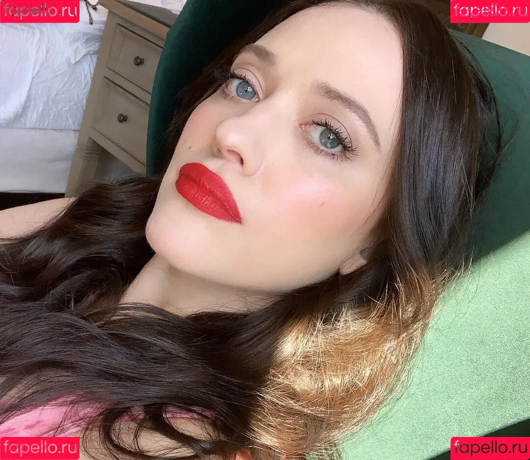 Kat Dennings / OfficialKat / katdenningsss Onlyfans Photo Gallery 