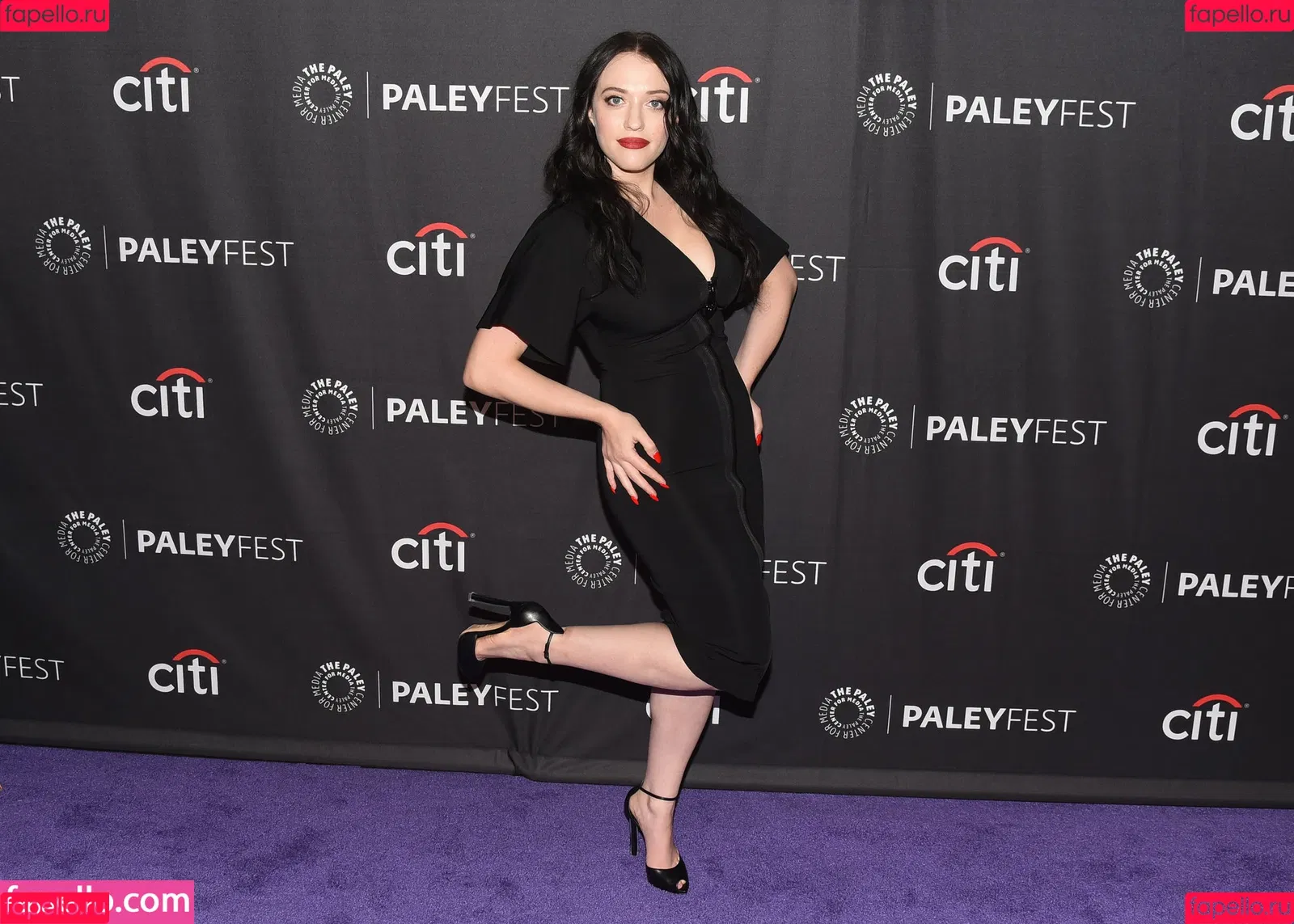 Kat Dennings / OfficialKat / katdenningsss Onlyfans Photo Gallery 