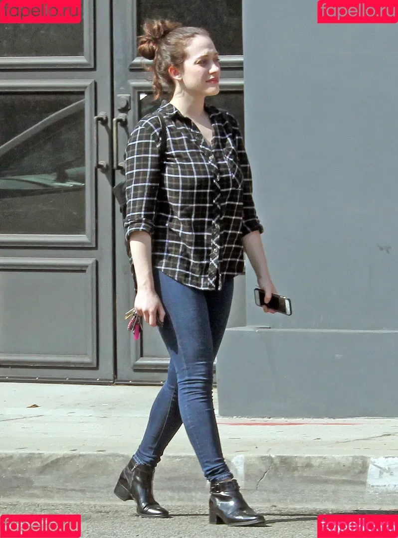 Kat Dennings / OfficialKat / katdenningsss Onlyfans Photo Gallery 