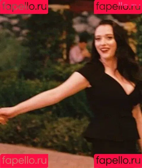 Kat Dennings / OfficialKat / katdenningsss Onlyfans Photo Gallery 