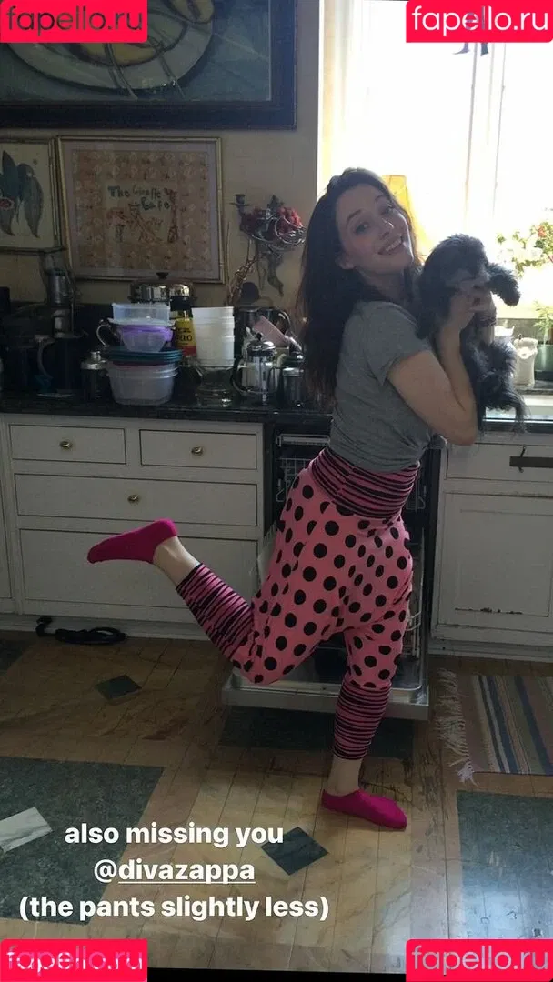 Kat Dennings / OfficialKat / katdenningsss Onlyfans Photo Gallery 