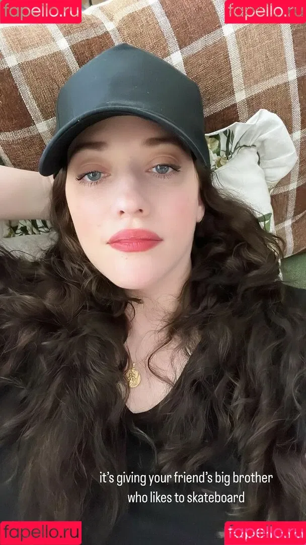 Kat Dennings / OfficialKat / katdenningsss Onlyfans Photo Gallery 