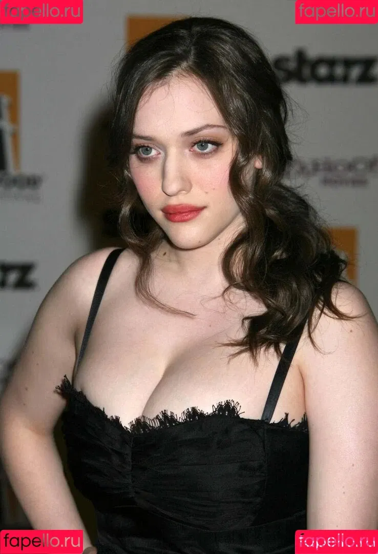 Kat Dennings / OfficialKat / katdenningsss Onlyfans Photo Gallery 