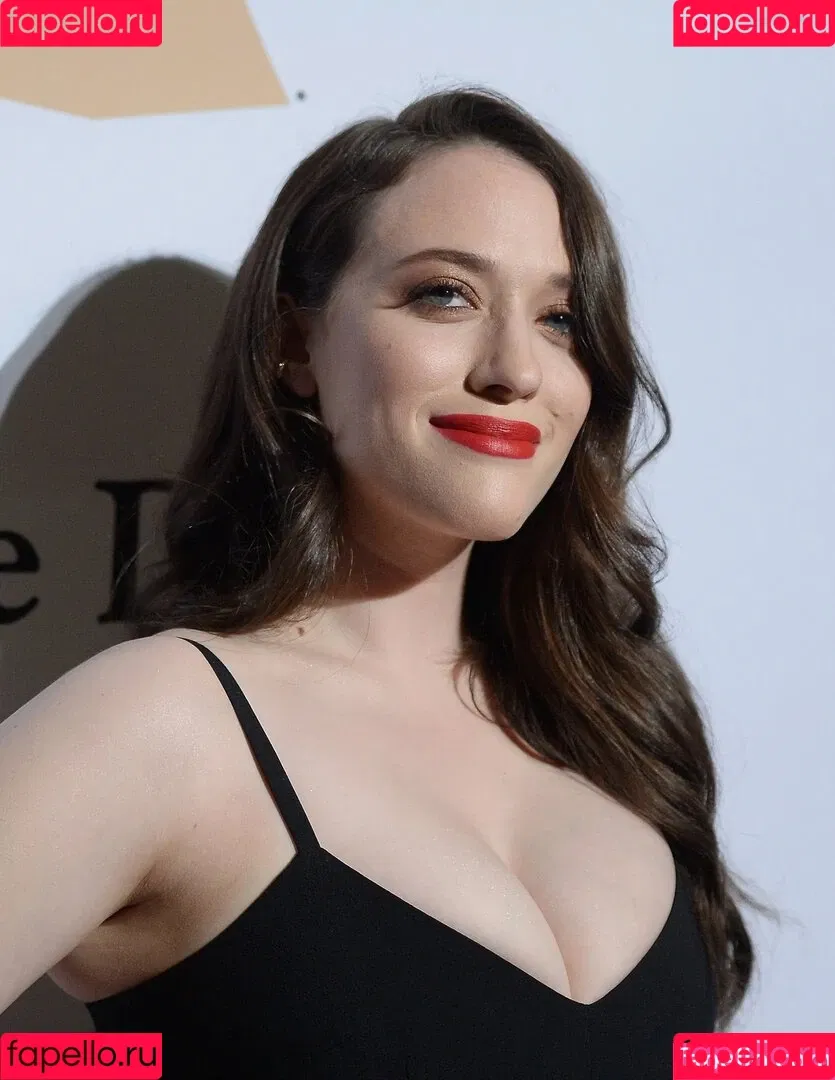 Kat Dennings / OfficialKat / katdenningsss Onlyfans Photo Gallery 