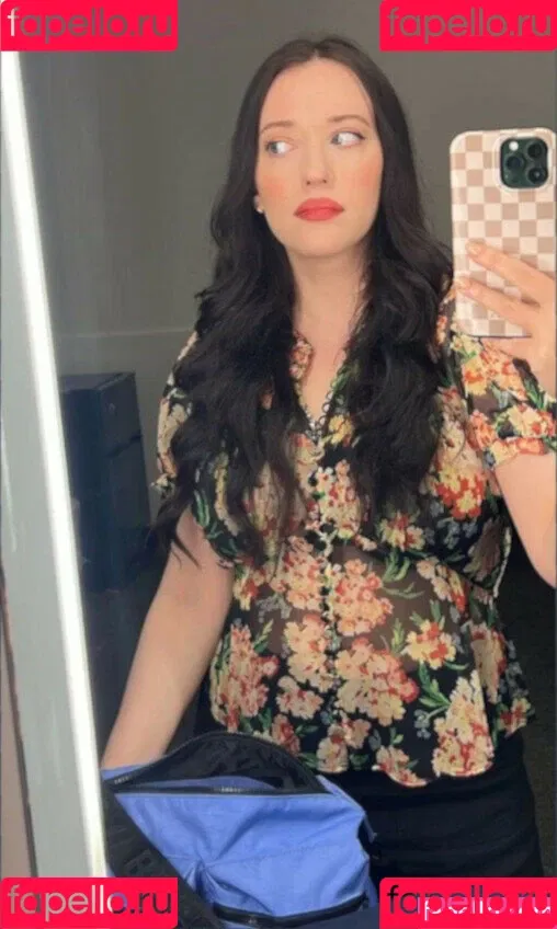 Kat Dennings / OfficialKat / katdenningsss Onlyfans Photo Gallery 