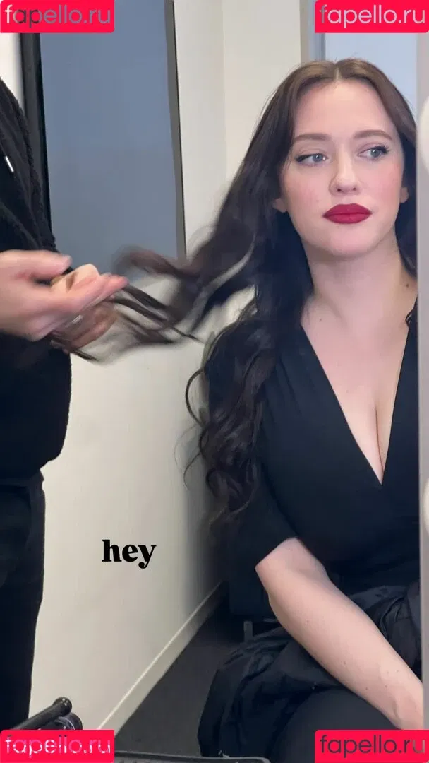 Kat Dennings / OfficialKat / katdenningsss Onlyfans Photo Gallery 
