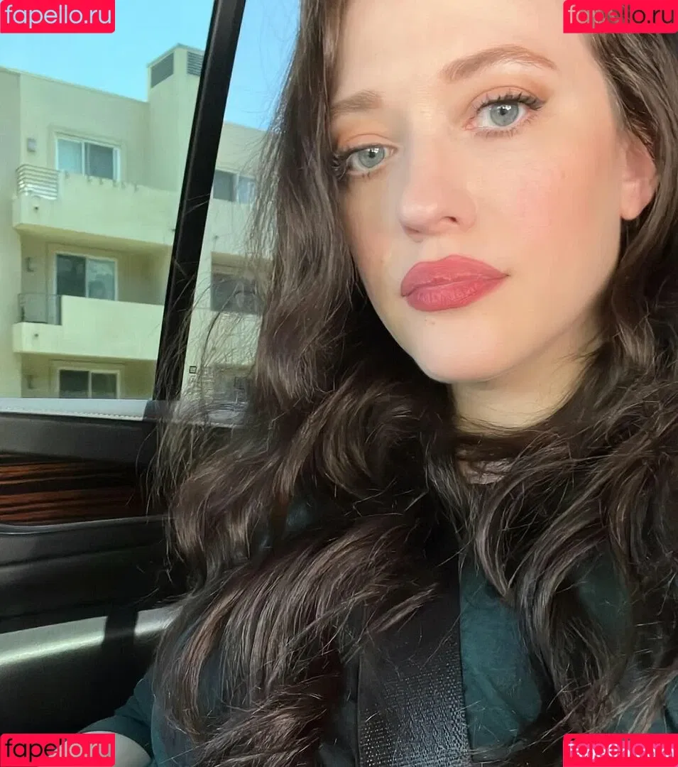 Kat Dennings / OfficialKat / katdenningsss Onlyfans Photo Gallery 