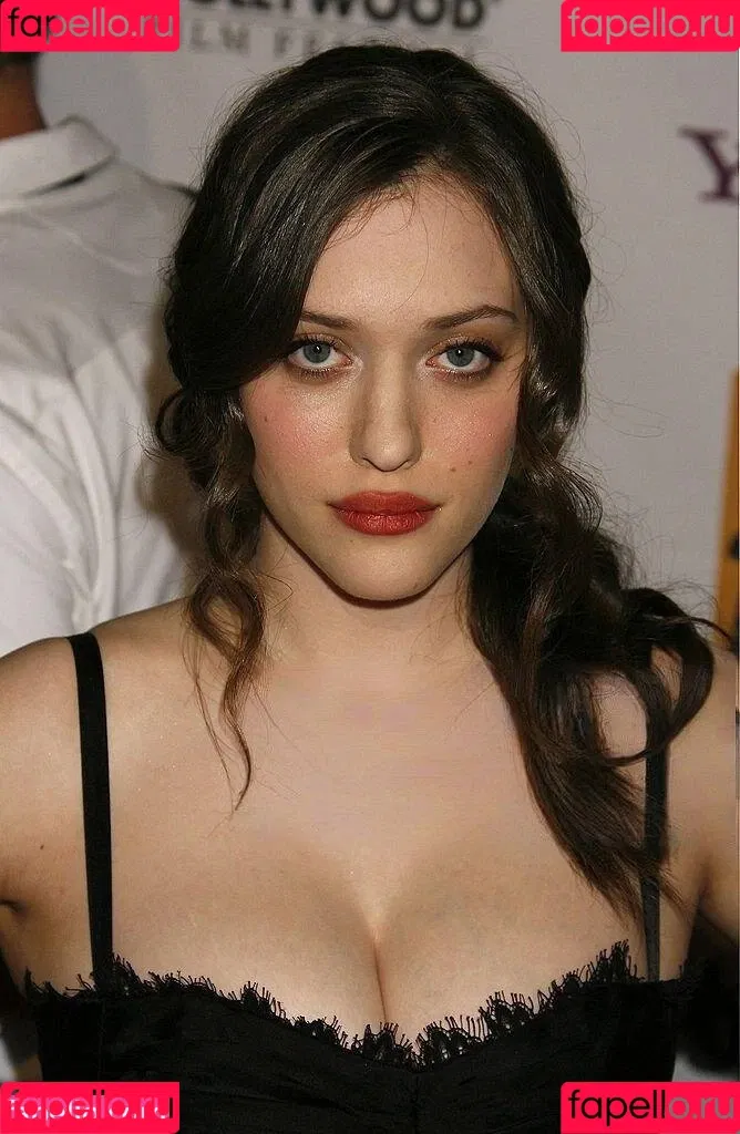 Kat Dennings / OfficialKat / katdenningsss Onlyfans Photo Gallery 
