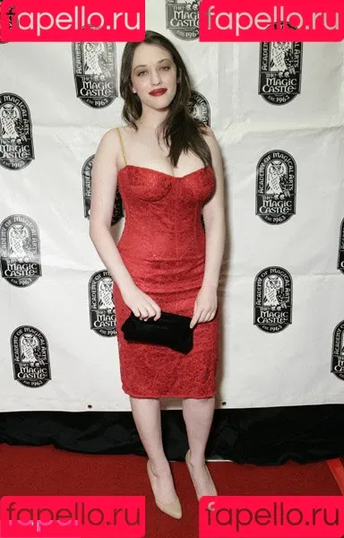 Kat Dennings / OfficialKat / katdenningsss Onlyfans Photo Gallery 