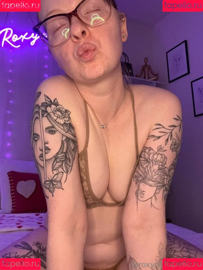 ratedrachelxoxo / roxyredheadxoxo Onlyfans Photo Gallery 