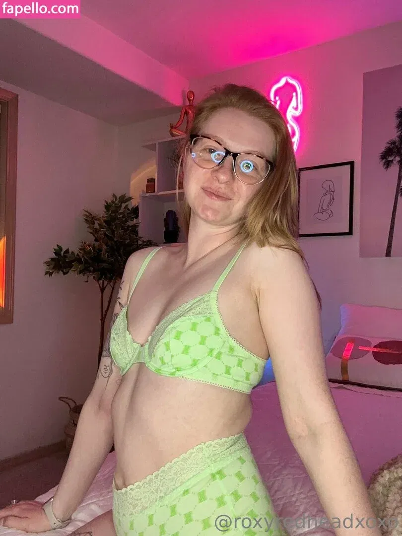 ratedrachelxoxo / roxyredheadxoxo Onlyfans Photo Gallery 