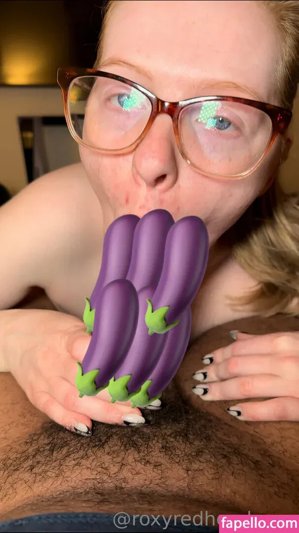 ratedrachelxoxo / roxyredheadxoxo Onlyfans Photo Gallery 