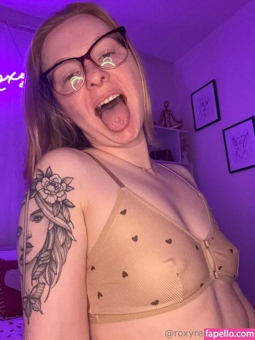 ratedrachelxoxo / roxyredheadxoxo Onlyfans Photo Gallery 
