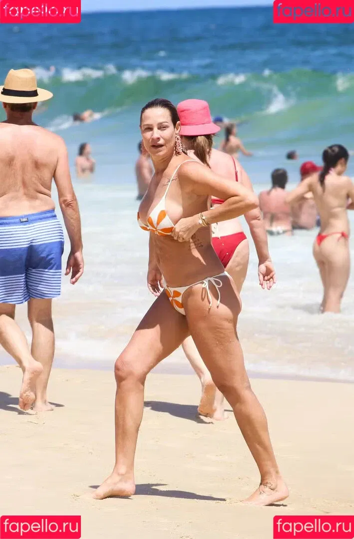 Luana Piovani / luapio Onlyfans Photo Gallery 