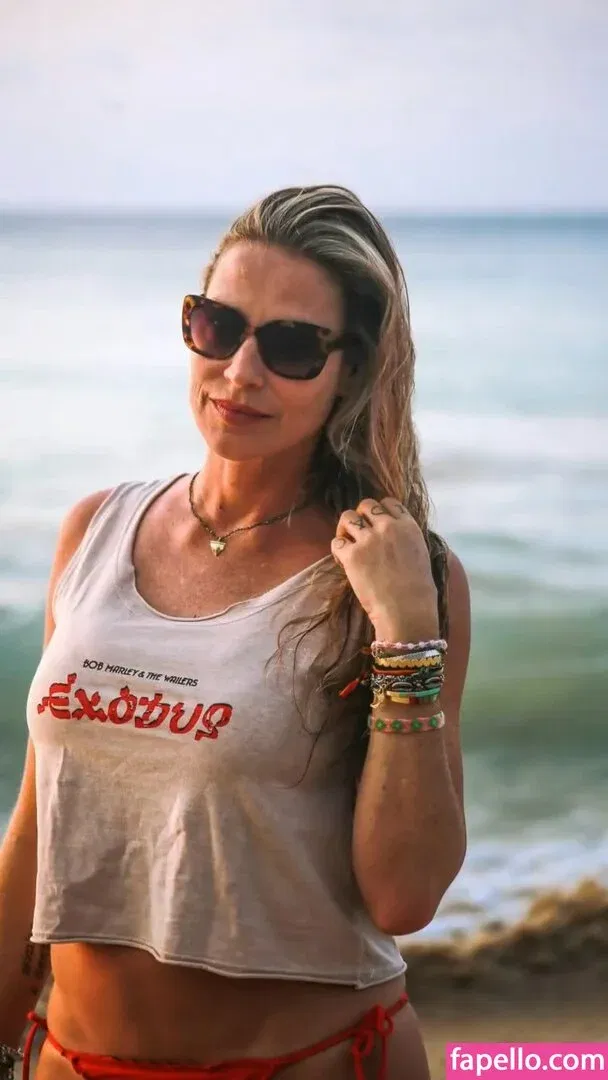 Luana Piovani / luapio Onlyfans Photo Gallery 