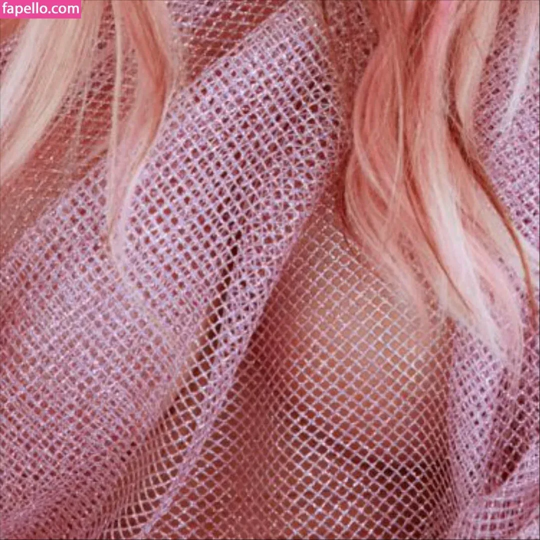 Luana Piovani / luapio Onlyfans Photo Gallery 