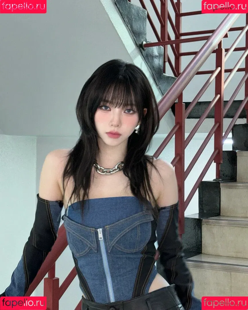 Karina / aespa / karinamasfina / katarinabluu Onlyfans Photo Gallery 