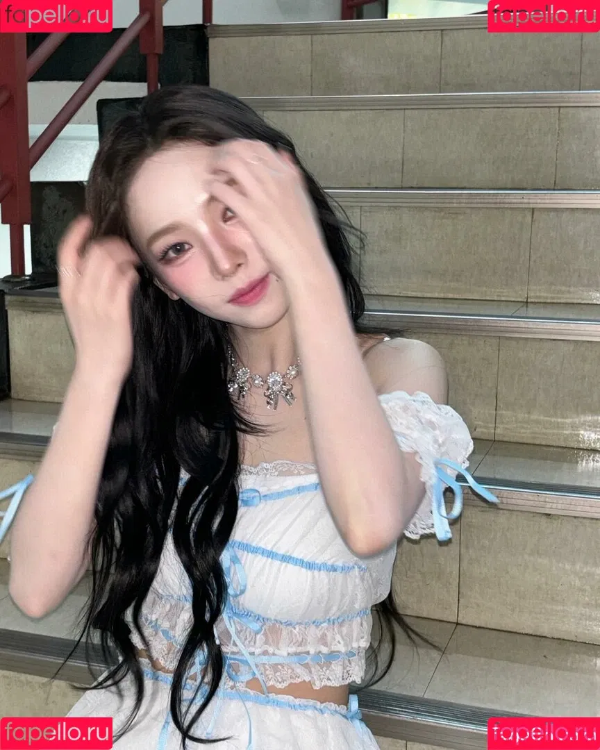 Karina / aespa / karinamasfina / katarinabluu Onlyfans Photo Gallery 