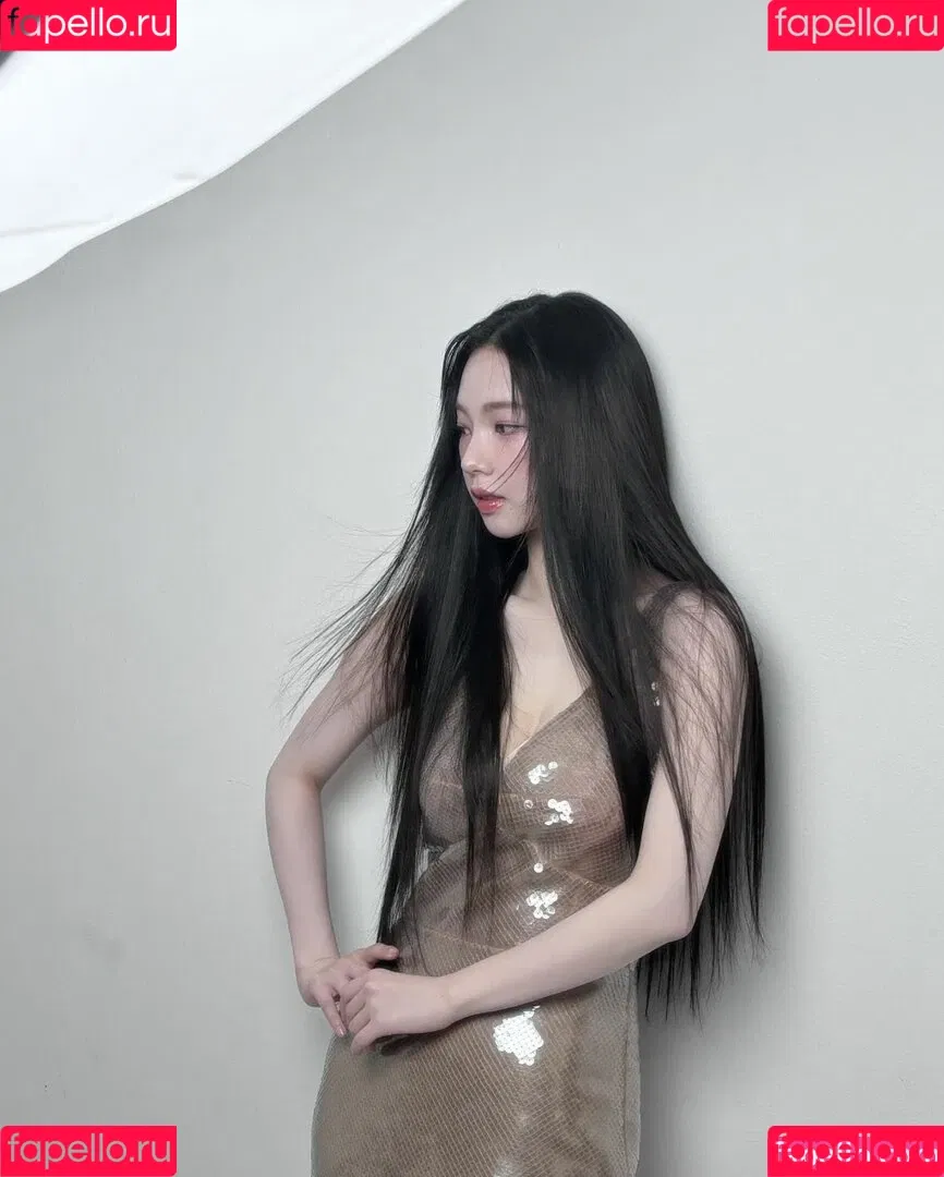 Karina / aespa / karinamasfina / katarinabluu Onlyfans Photo Gallery 