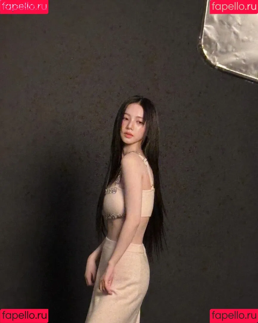 Karina / aespa / karinamasfina / katarinabluu Onlyfans Photo Gallery 
