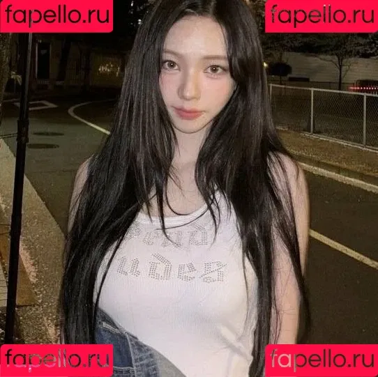 Karina / aespa / karinamasfina / katarinabluu Onlyfans Photo Gallery 
