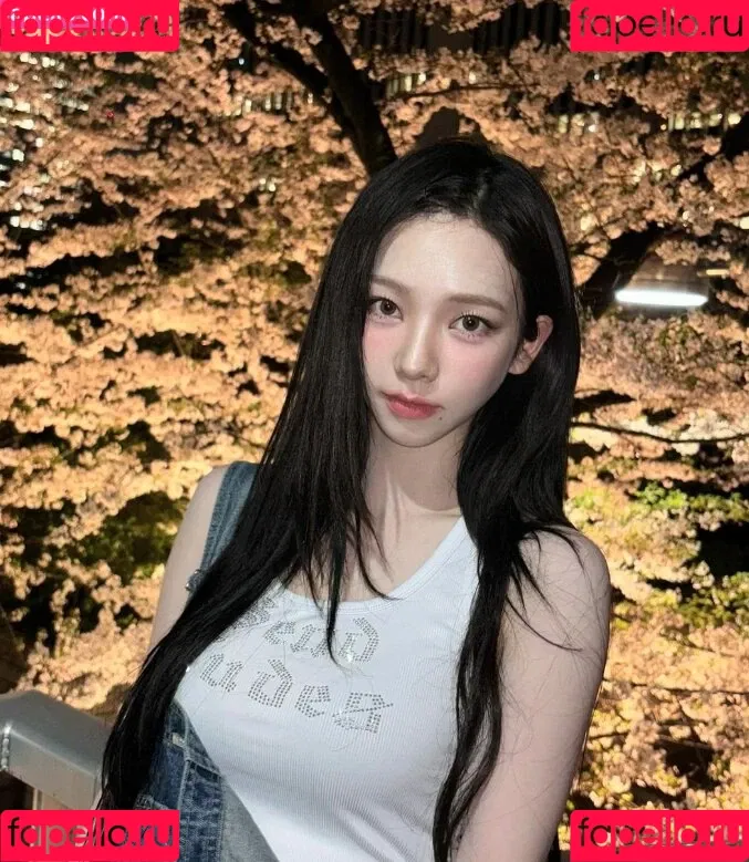 Karina / aespa / karinamasfina / katarinabluu Onlyfans Photo Gallery 