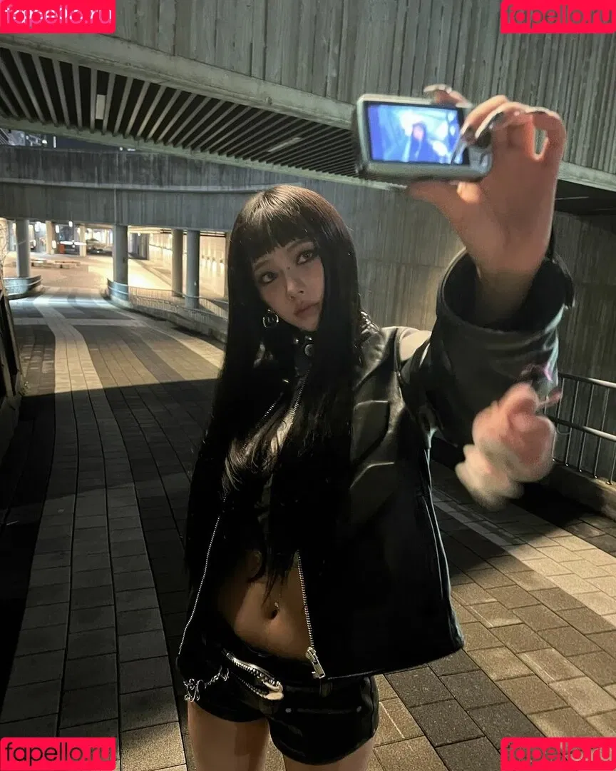 Karina / aespa / karinamasfina / katarinabluu Onlyfans Photo Gallery 
