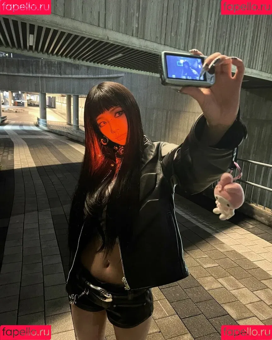 Karina / aespa / karinamasfina / katarinabluu Onlyfans Photo Gallery 