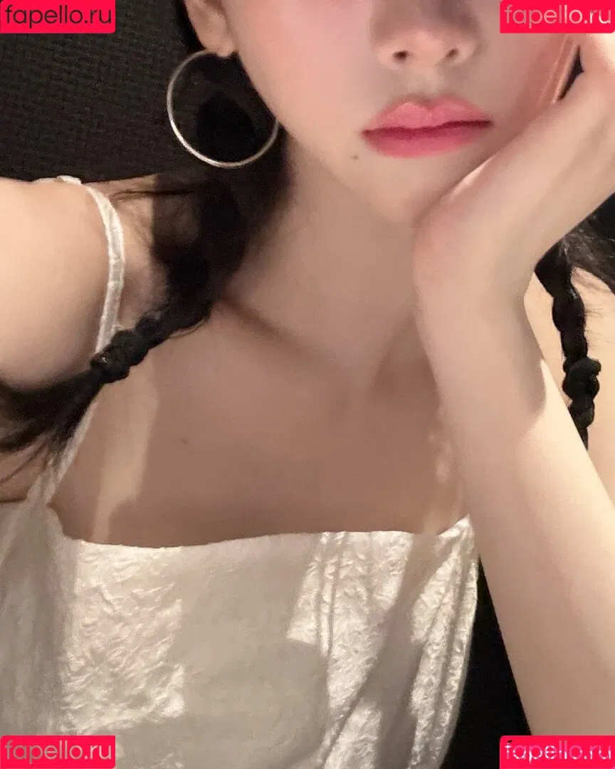 Karina / aespa / karinamasfina / katarinabluu Onlyfans Photo Gallery 