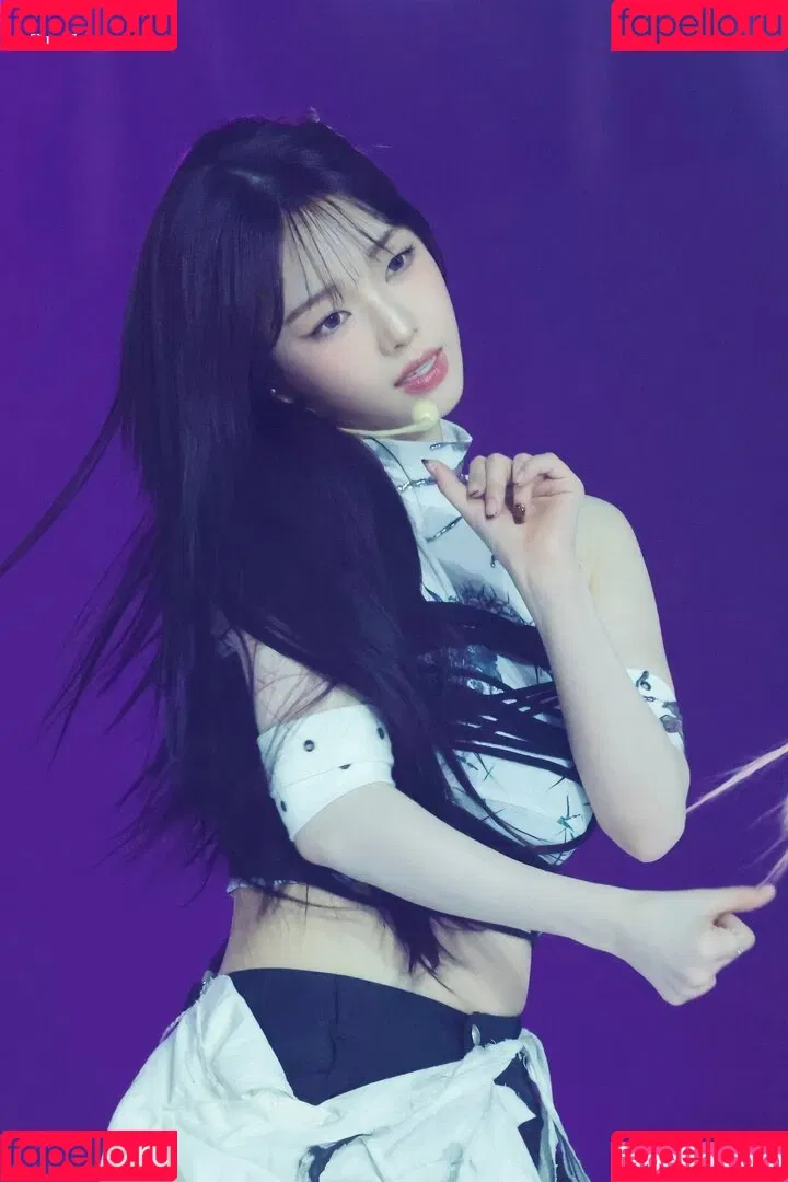 Karina / aespa / karinamasfina / katarinabluu Onlyfans Photo Gallery 