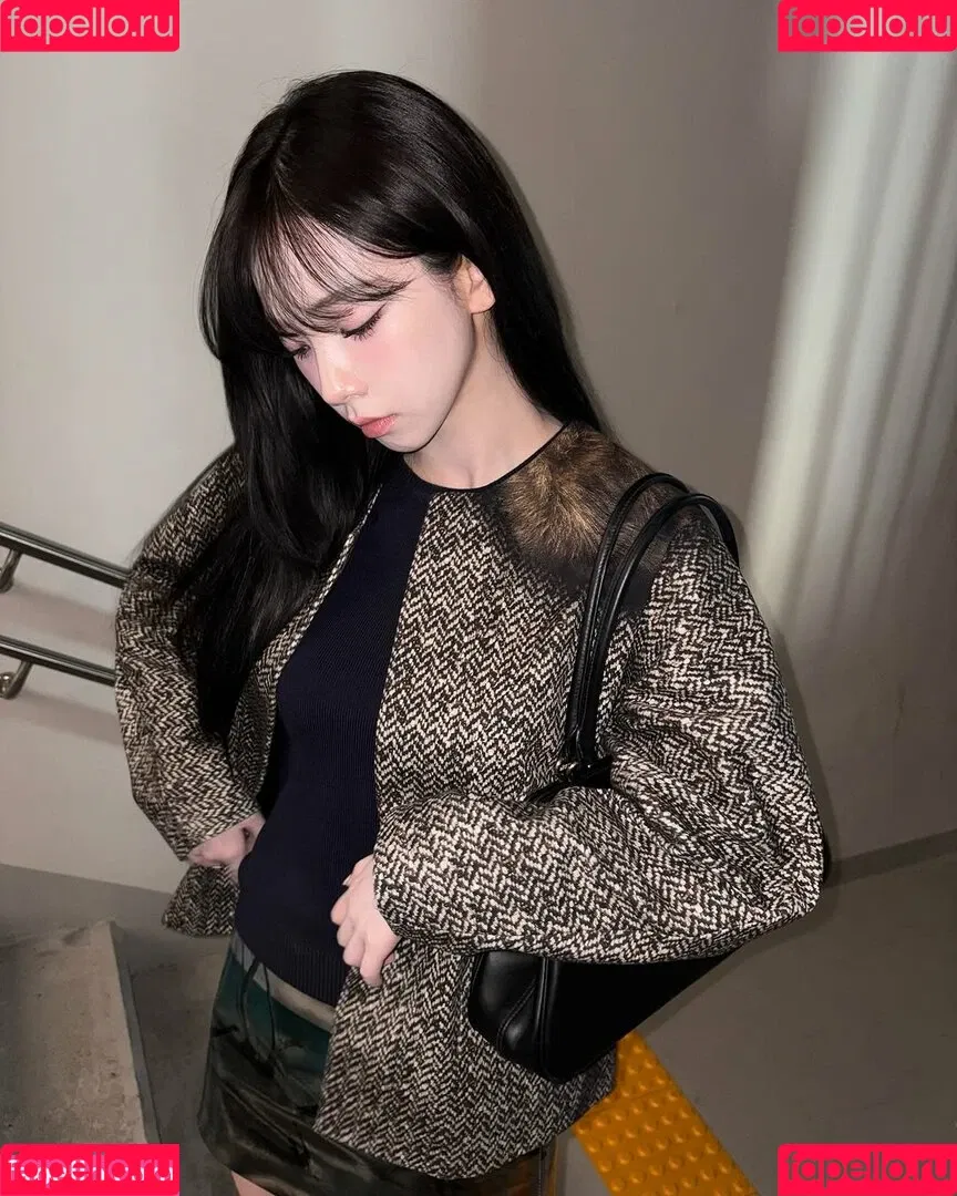 Karina / aespa / karinamasfina / katarinabluu Onlyfans Photo Gallery 