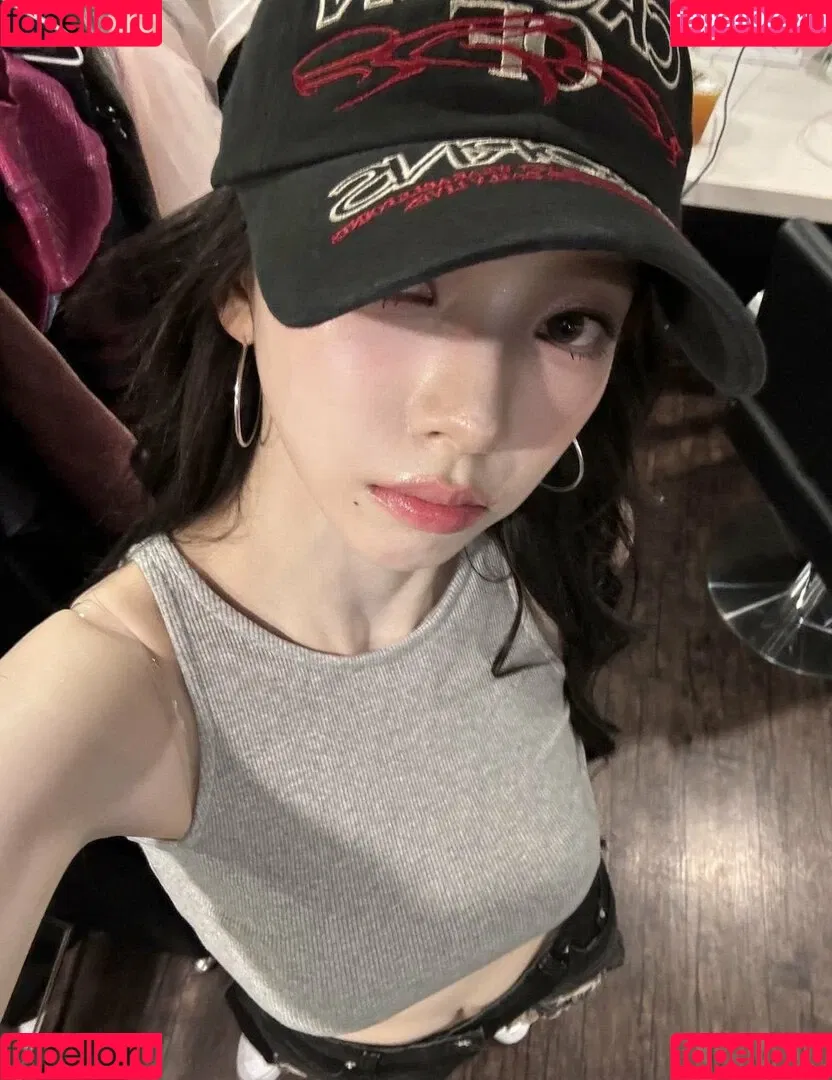 Karina / aespa / karinamasfina / katarinabluu Onlyfans Photo Gallery 