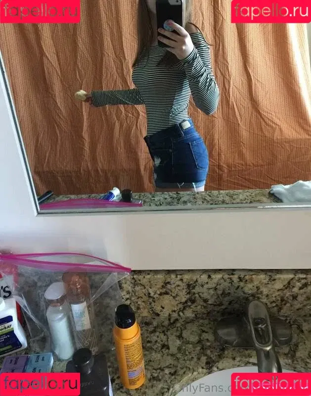 Allie Rivers / allierivers / https: / theallierivers Onlyfans Photo Gallery 