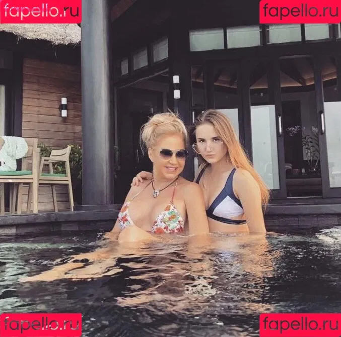 Davina Geiss / Davina Geiß / the_real_davina_geiss Onlyfans Photo Gallery 