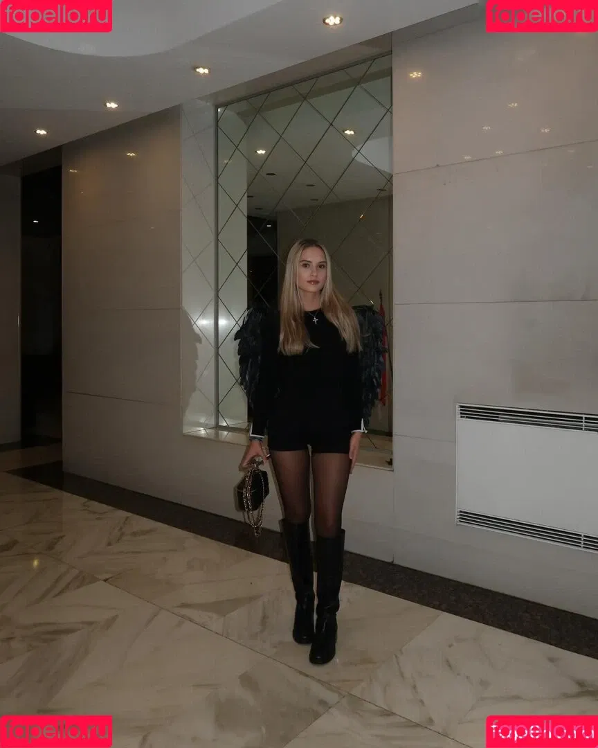 Davina Geiss / Davina Geiß / the_real_davina_geiss Onlyfans Photo Gallery 