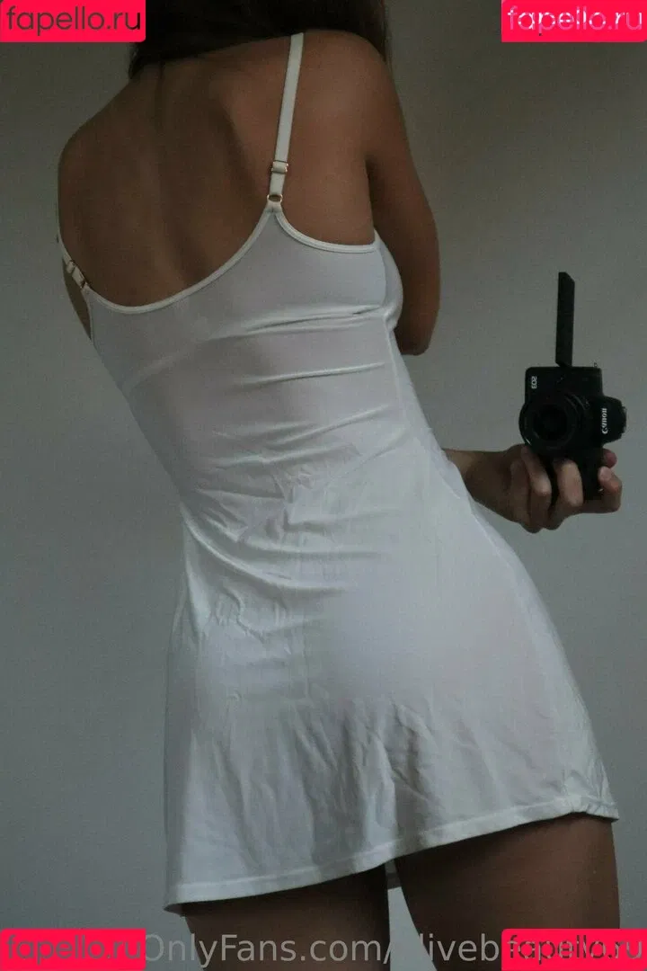 Olivebeauty69 / olivebeautyuk Onlyfans Photo Gallery 