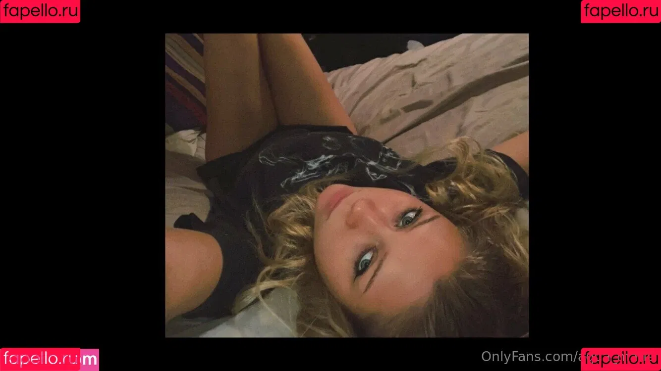 Aqua_marie / _.steffannie._ / steffanopolus / the.aqua.marie Onlyfans Photo Gallery 