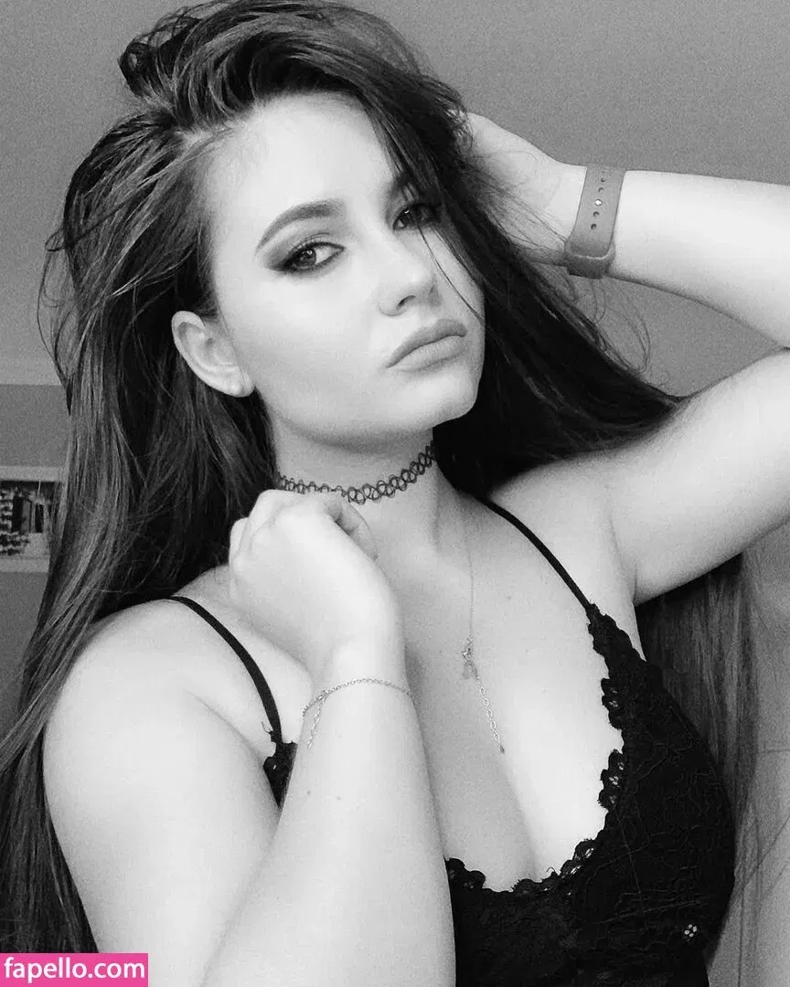 Lauren Brite / Laurenbrite / https: / laurenbrite3 Onlyfans Photo Gallery 