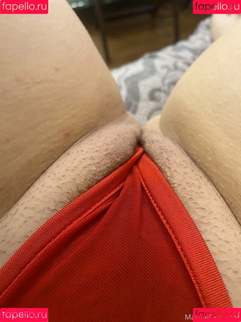 maggiegreenlive / officialmaggiegreen Onlyfans Photo Gallery 
