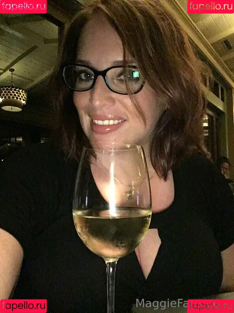 maggiegreenlive / officialmaggiegreen Onlyfans Photo Gallery 