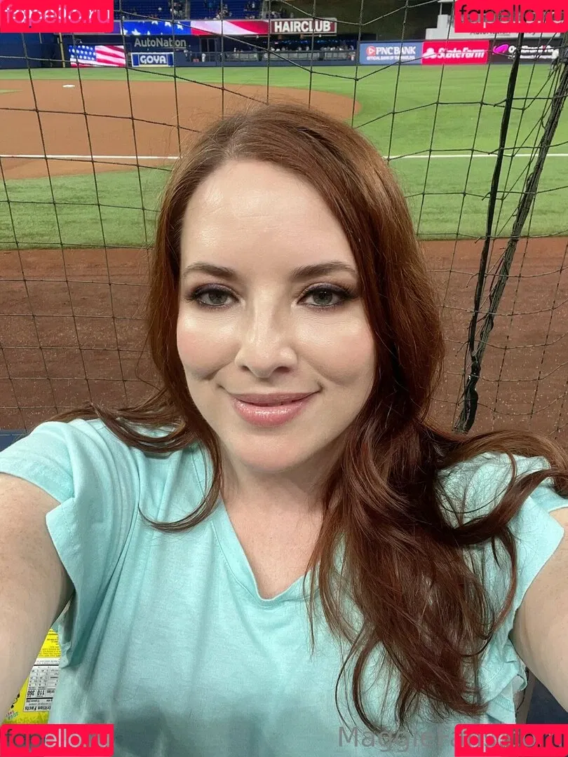 maggiegreenlive / officialmaggiegreen Onlyfans Photo Gallery 